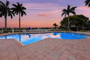 10725 Pelican Dr, Wellington, FL 33414 - Photo 2