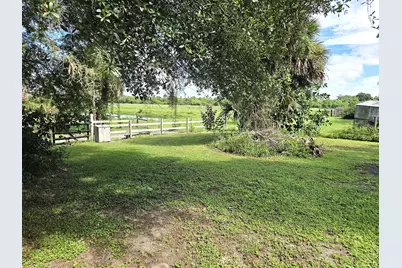 2219 C R 721 Loop S, Moore Haven, FL 33471 - Photo 38