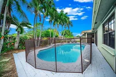 574 Juniper Place, Wellington, FL 33414 - Photo 26