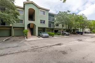 350 Crestwood Cir, Royal Palm Beach, FL 33411 - Photo 1