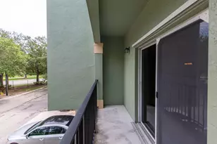 350 Crestwood Cir, Royal Palm Beach, FL 33411 - Photo 20