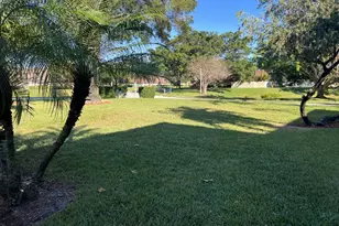 2004 20th Ln, Palm Beach Gardens, FL 33418 - Photo 6