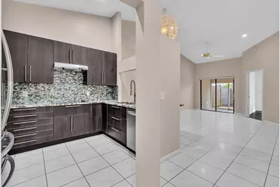 11137 NW 38th Place, Sunrise, FL 33351 - Photo 4
