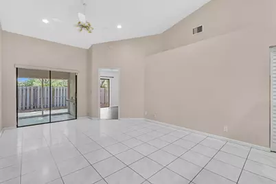 11137 NW 38th Place, Sunrise, FL 33351 - Photo 10