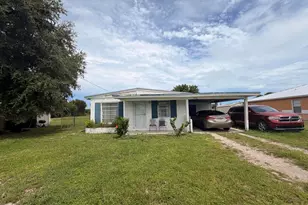 1906 N 16th Ct, Fort Pierce, FL 34950 - Photo 1