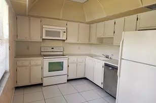 805 Cypress Blvd, Pompano Beach, FL 33069 - Photo 18