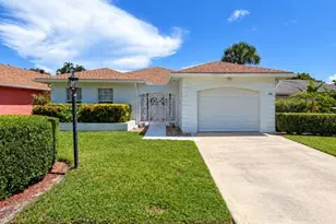 182 Del Rio Blvd, Boca Raton, FL 33432 - Photo 1