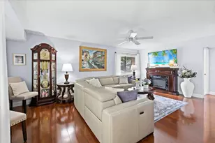 130 Wimbledon Lake Dr, Plantation, FL 33324 - Photo 6