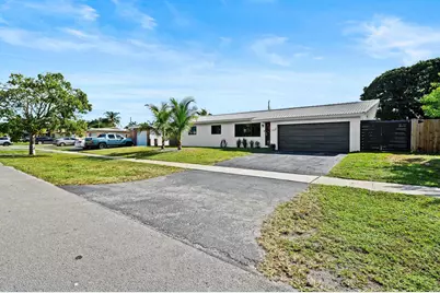 4314 Roosevelt Street, Hollywood, FL 33021 - Photo 2