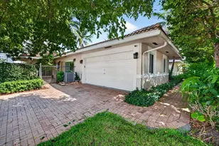 1920 E Terra Mar Dr, Lauderdale by the Sea, FL 33062 - Photo 4