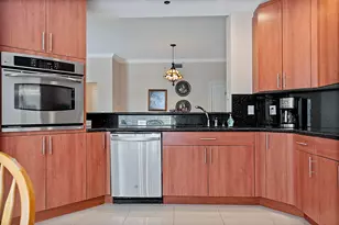 16100 Emerald Estates Dr, Weston, FL 33331 - Photo 10