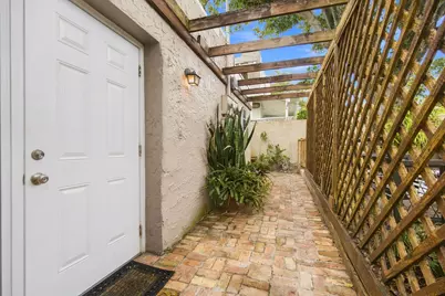 1201 SE 2nd Street #3, Fort Lauderdale, FL 33301 - Photo 8