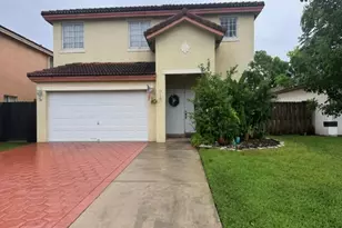 7844 NW 194th St, Hialeah, FL 33015 - Photo 1