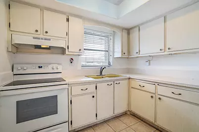 2688 Dudley Drive E #D, West Palm Beach, FL 33415 - Photo 6