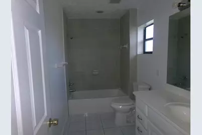 1490 SE Grapeland Avenue, Port Saint Lucie, FL 34952 - Photo 8
