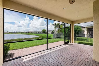 11151 SW Lake Park Drive, Port Saint Lucie, FL 34987 - Photo 4