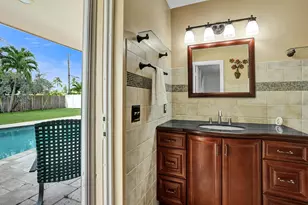 80 SE 10th St, Pompano Beach, FL 33060 - Photo 20