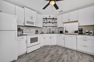 1975 Westminster Cir, Vero Beach, FL 32966 - Photo 10