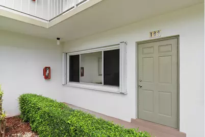 3040 Lake Osborne Drive #109, Lake Worth, FL 33461 - Photo 4