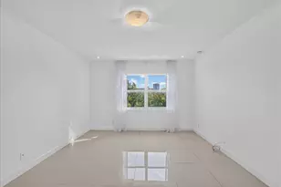 300 Diplomat Pkwy, Hallandale Beach, FL 33009 - Photo 16