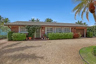 306 Cascade Ln, Palm Beach Shores, FL 33404 - Photo 1