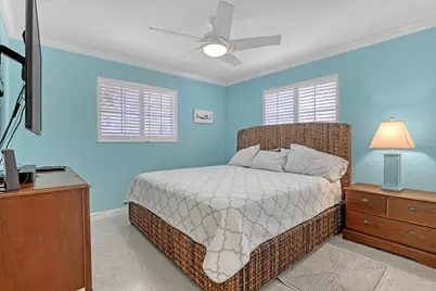 306 Cascade Lane, Palm Beach Shores, FL 33404 - Photo 30