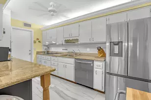 306 Cascade Ln, Palm Beach Shores, FL 33404 - Photo 16