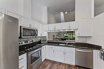 801 Kintyre Court, Palm Beach Gardens, FL 33418 - Photo 6