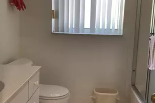 201 SW 98th Terrace, Pembroke Pines, FL 33025 - Photo 8