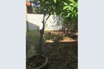 201 SW 98th Terrace, Pembroke Pines, FL 33025 - Photo 16