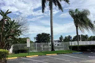 201 SW 98th Terrace, Pembroke Pines, FL 33025 - Photo 22