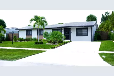 3144 Capri Road, Palm Beach Gardens, FL 33410 - Photo 2