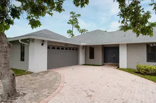 13575 Columbine Ave, Wellington, FL 33414 - Photo 2