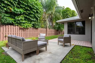 13575 Columbine Ave, Wellington, FL 33414 - Photo 4