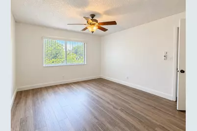 3178 Via Poinciana Drive #411, Lake Worth, FL 33467 - Photo 6