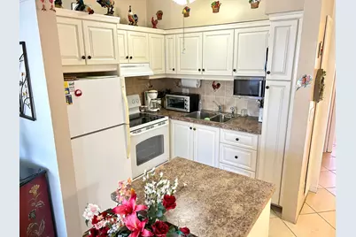 920 SW 11th Avenue #5d, Hallandale Beach, FL 33009 - Photo 6
