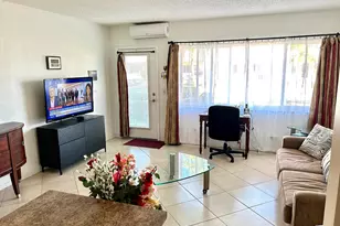 920 SW 11th Ave, Hallandale Beach, FL 33009 - Photo 1