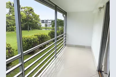 37 Oakridge C #37, Deerfield Beach, FL 33442 - Photo 8