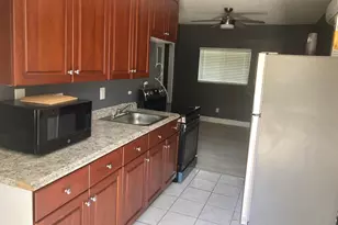 1175 NE 6th Ave NE, Fort Lauderdale, FL 33304 - Photo 2