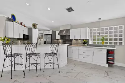 2865 N Clearbrook Circle N, Delray Beach, FL 33445 - Photo 12