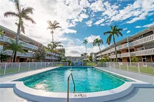 141 NE 10th Ave, Hallandale Beach, FL 33009 - Photo 18