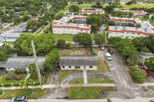 399 SW 14th St, Deerfield Beach, FL 33441 - Photo 34