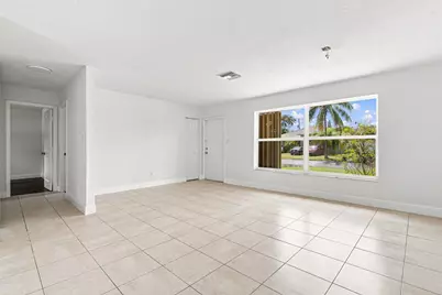 399 SW 14th Street, Deerfield Beach, FL 33441 - Photo 4