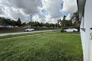 761 NW 183rd Dr, Miami Gardens, FL 33169 - Photo 6