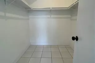 19255 NE 2nd Ave, Miami, FL 33179 - Photo 14