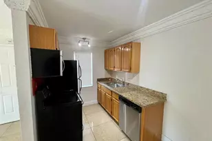 601 NE 29th Dr, Wilton Manors, FL 33334 - Photo 2