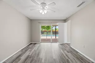 10830 NW 29th Ct, Sunrise, FL 33322 - Photo 12