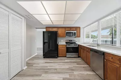 10830 NW 29th Court, Sunrise, FL 33322 - Photo 6