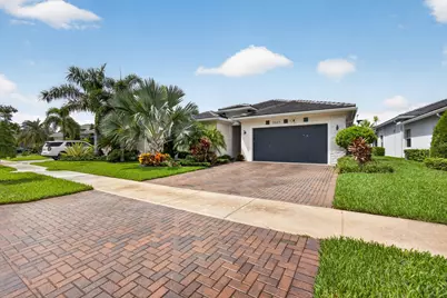 9945 Regency Way, Palm Beach Gardens, FL 33412 - Photo 2