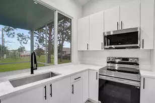 1237 SW Edinburgh Dr, Port Saint Lucie, FL 34953 - Photo 22